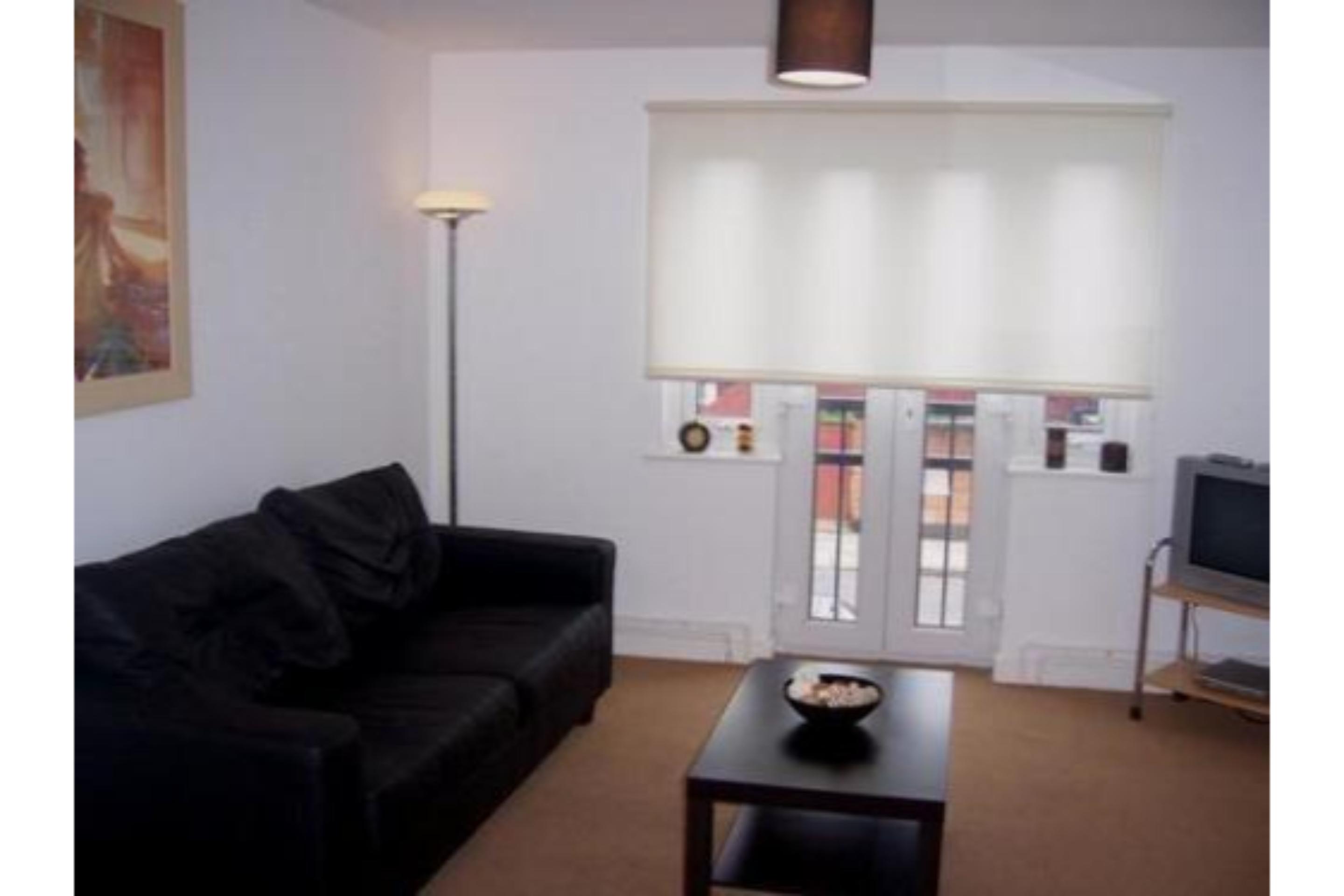 Oyo Arinza Apartments, Liverpool Exterior foto